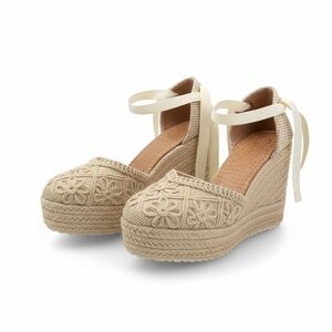 SHEIN Cream Floral Wedge Espadrilles